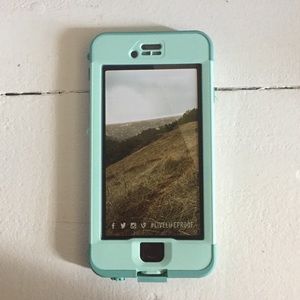 BRAND NEW Teal/light green Nuud Lifeproof case